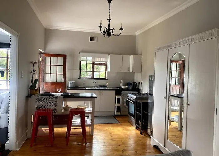 Milner Cottage: Digital Nomad Oasis